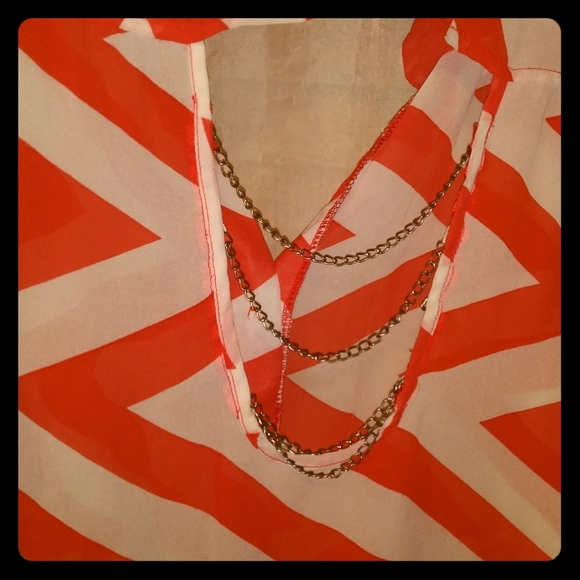 Summer top - Picture 1 of 3